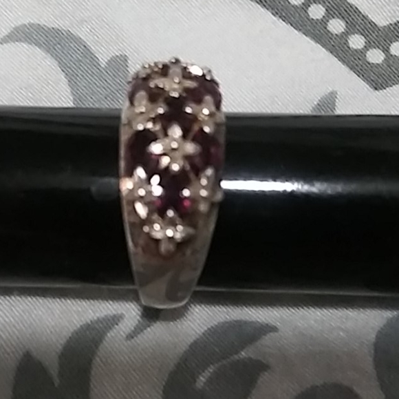 Ring - Picture 4 of 4